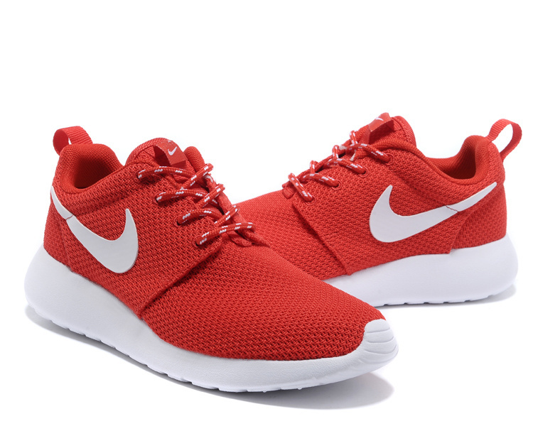 roshe run noir homme pas cher