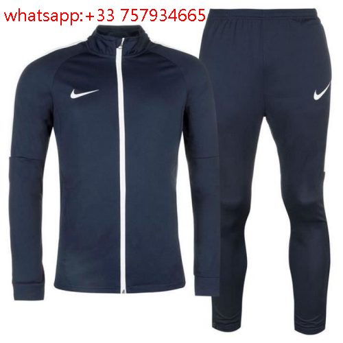 Survetement nike pas cher Clearance